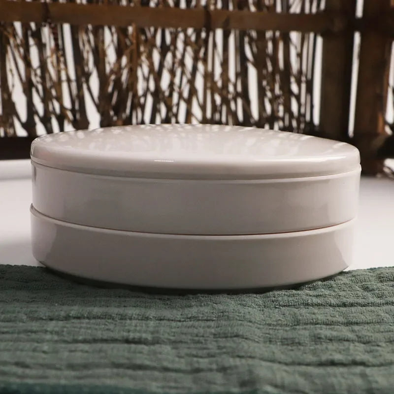 Porcelain Round Palette with Lid